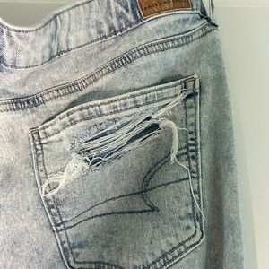 American Eagle Outfitters Faded Blue Women’s Jeans
